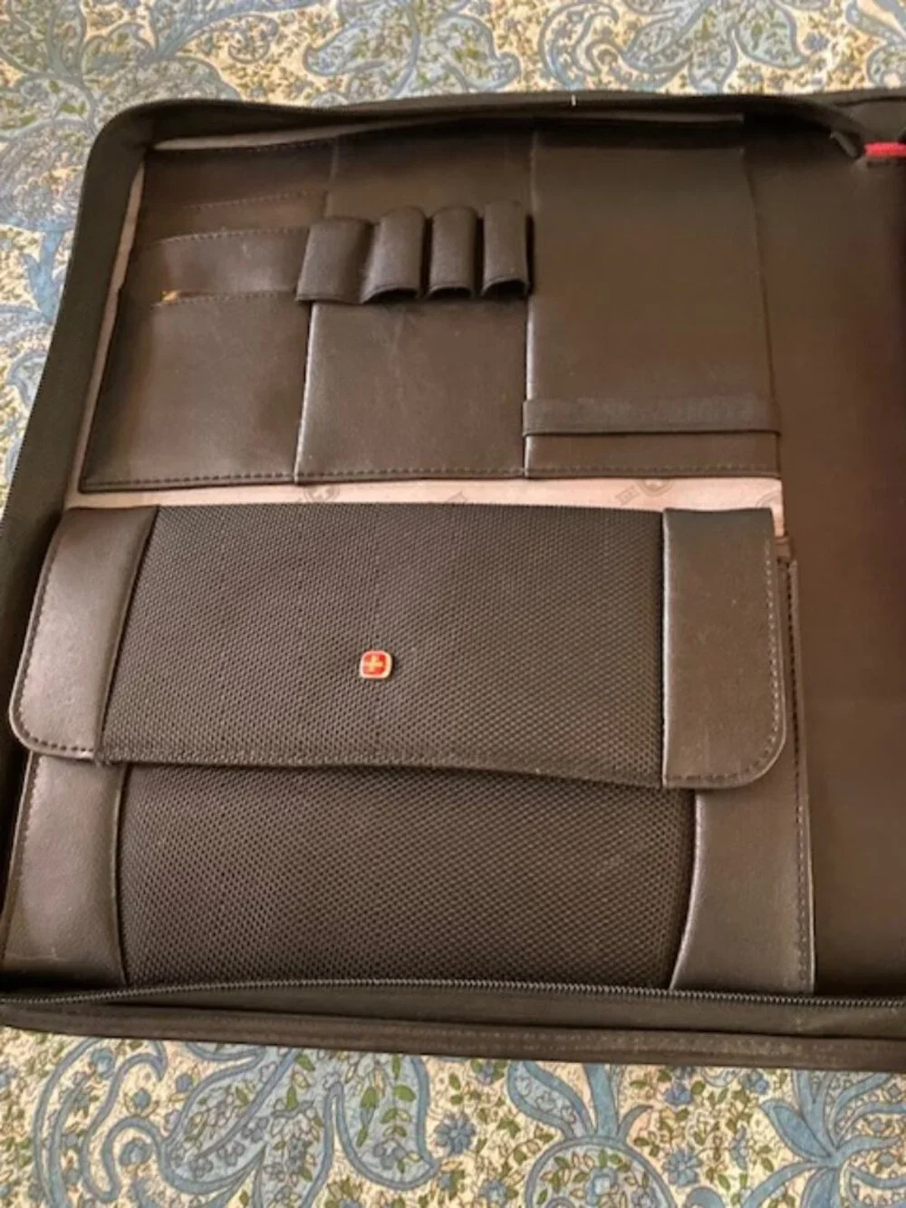 SwissGear Laptop Travel Bag/briefcase Perfect for Work and in VG shape